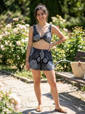 Black & White Floral Cropped Tank and High-Waist Shorts Set
